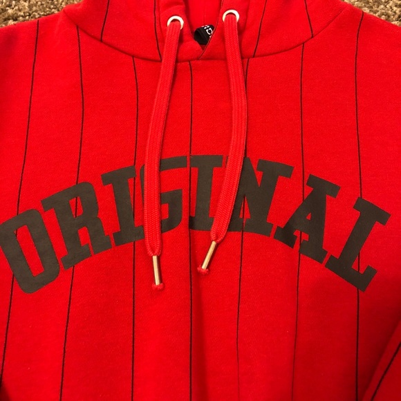 Top - Picture 2 of 3